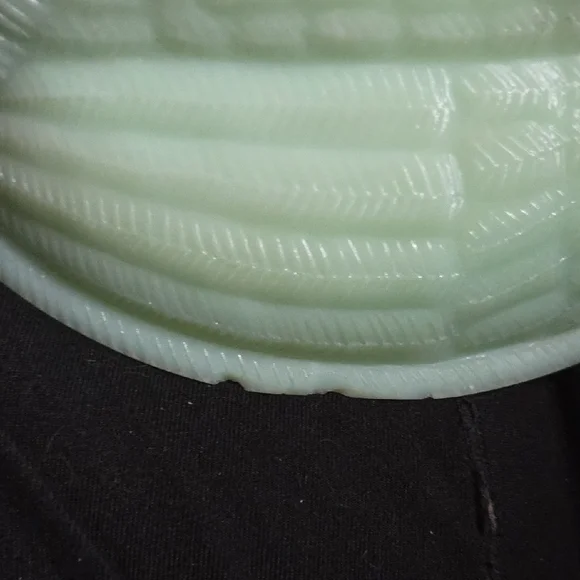 Mint Green Hen on Nest Dish Jadeit - Picture 11 of 15